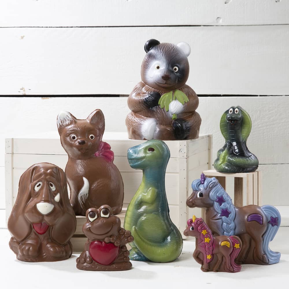 Figurines